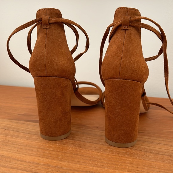 ALDO NYDERIA brown suede block heel sandal - Picture 8 of 9